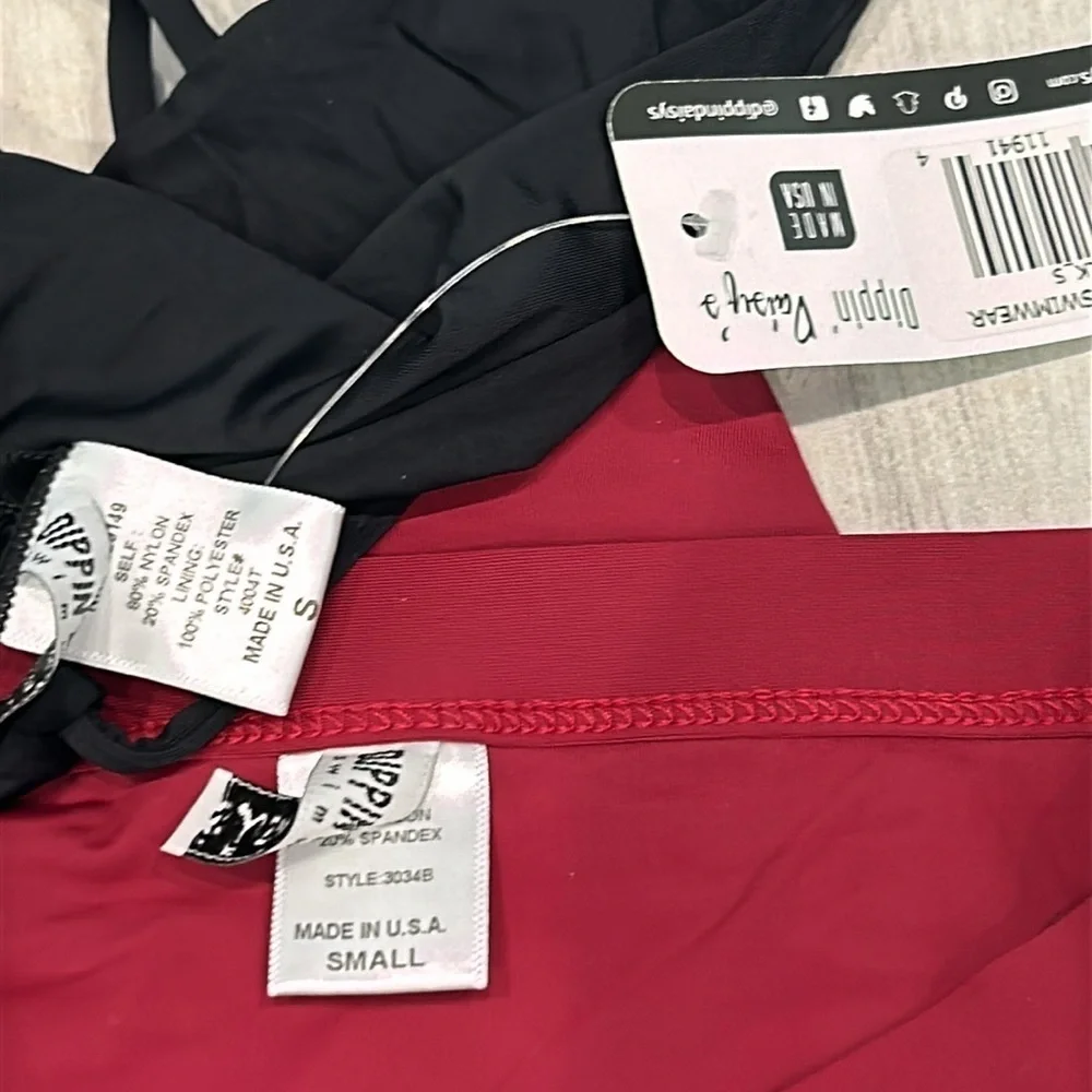 Dippin' Daisy's black and burgundy bikini swimsuit set size small